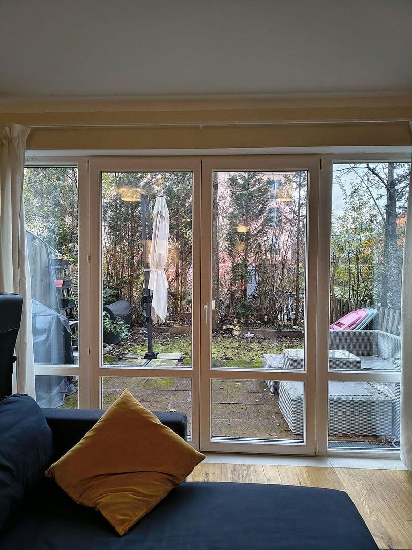 Prenájom bytu 2-izbový 72 m², München, Bavorsko Prenájom bytu 2-izbový 72 m², München, Bavorsko