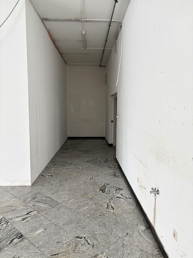 Prenájom kancelárie 246 m², Banhofsraße 29-31, Tulln an der Donau, Dolné Rakúsko Prenájom kancelárie 246 m², Banhofsraße 29-31, Tulln an der Donau, Dolné Rakúsko