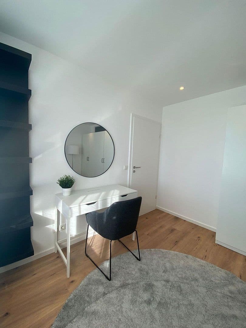 Prenájom bytu 80 m², Dachauerstraße 419, München, Bavorsko Prenájom bytu 80 m², Dachauerstraße 419, München, Bavorsko