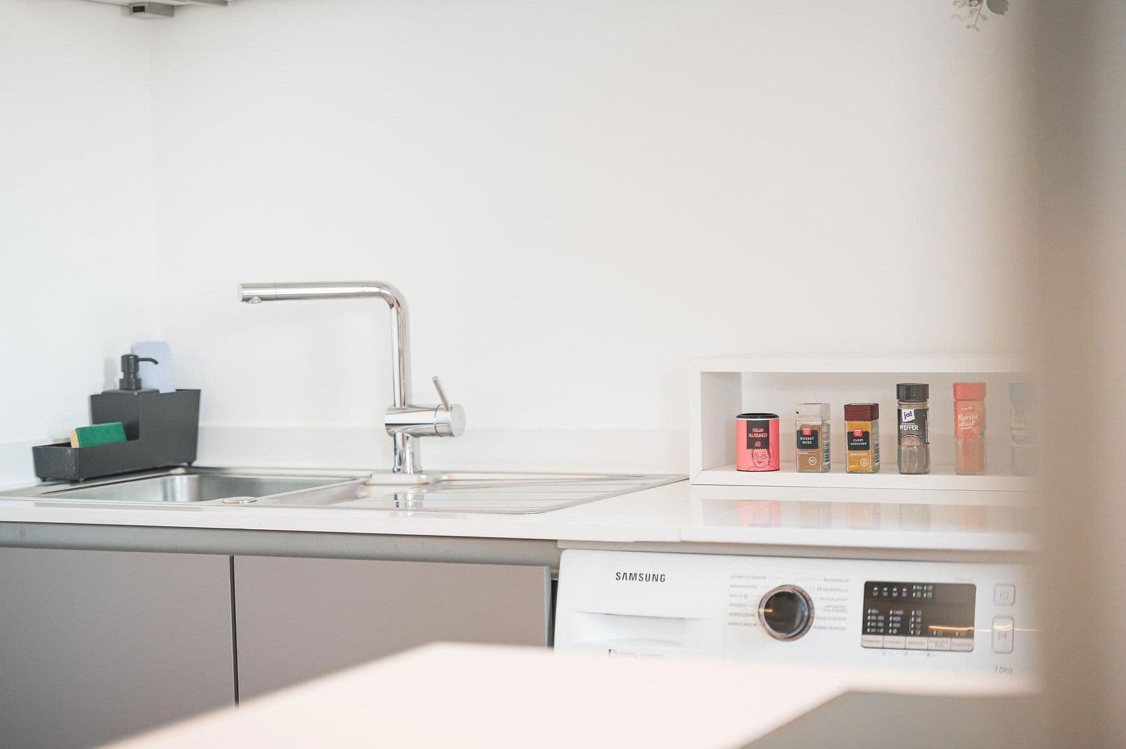 Prenájom bytu 1-izbový 35 m², Alexanderstraße 48 / 50, Stuttgart, Bádensko-Wurttembersko Prenájom bytu 1-izbový 35 m², Alexanderstraße 48 / 50, Stuttgart, Bádensko-Wurttembersko