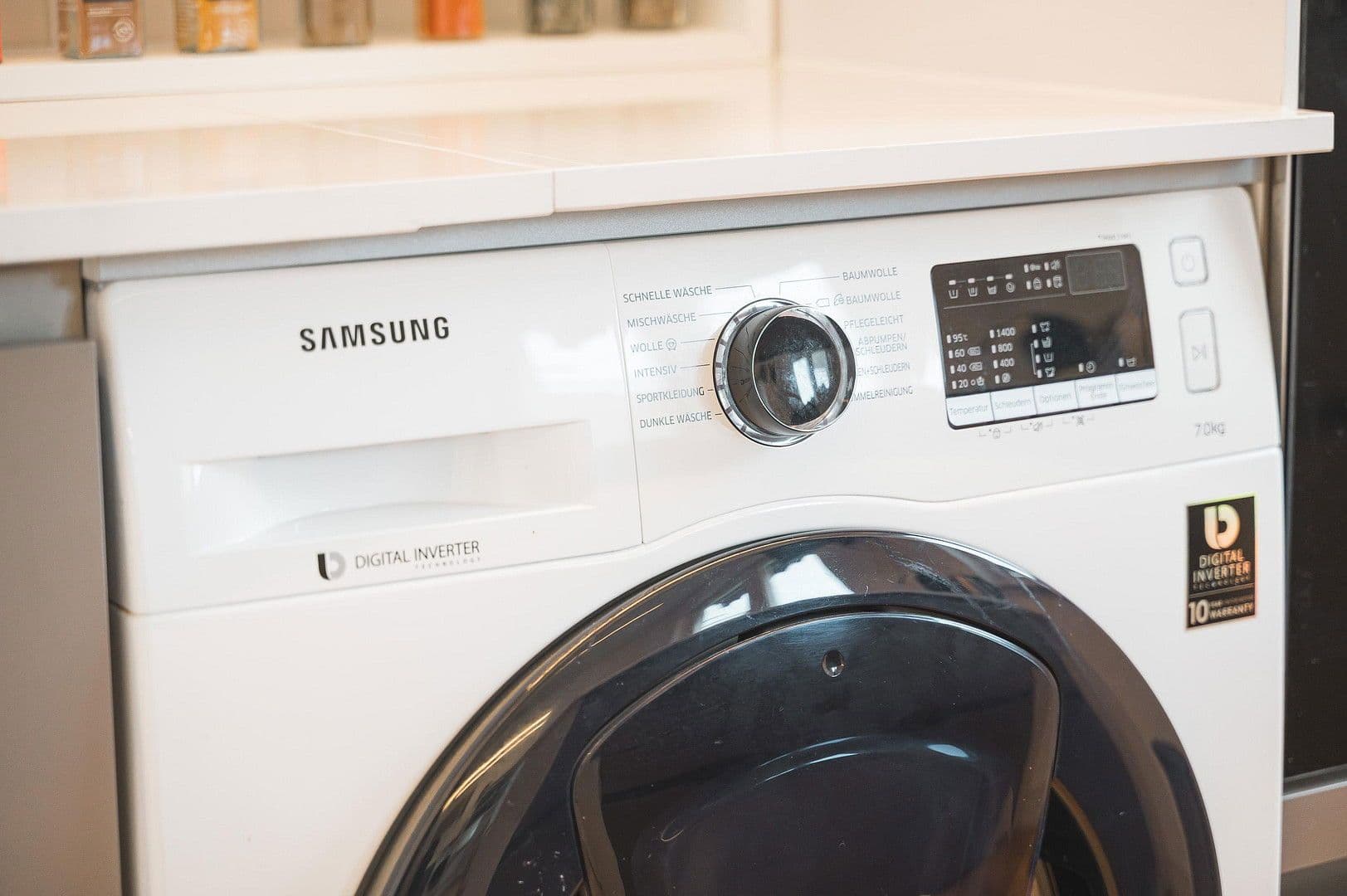 Prenájom bytu 1-izbový 35 m², Alexanderstraße 48 / 50, Stuttgart, Bádensko-Wurttembersko Prenájom bytu 1-izbový 35 m², Alexanderstraße 48 / 50, Stuttgart, Bádensko-Wurttembersko