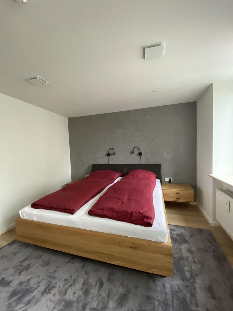 Prenájom bytu 2-izbový 50 m², München, Bavorsko Prenájom bytu 2-izbový 50 m², München, Bavorsko