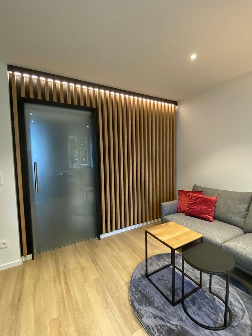 Prenájom bytu 2-izbový 50 m², München, Bavorsko Prenájom bytu 2-izbový 50 m², München, Bavorsko