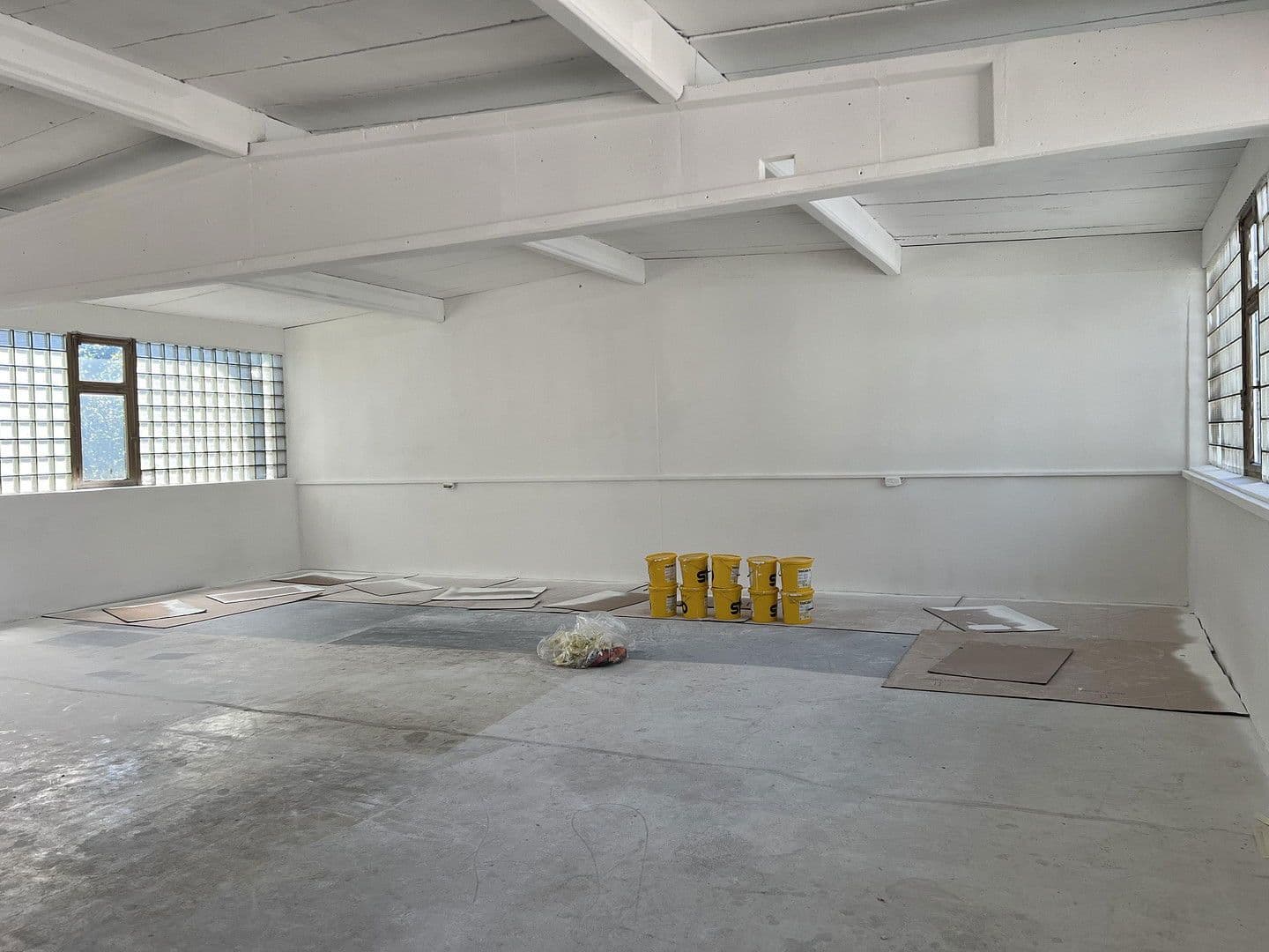 Prenájom nebytového priestoru 6.500 m², Weidhausen b.Coburg, Bavorsko Prenájom nebytového priestoru 6.500 m², Weidhausen b.Coburg, Bavorsko