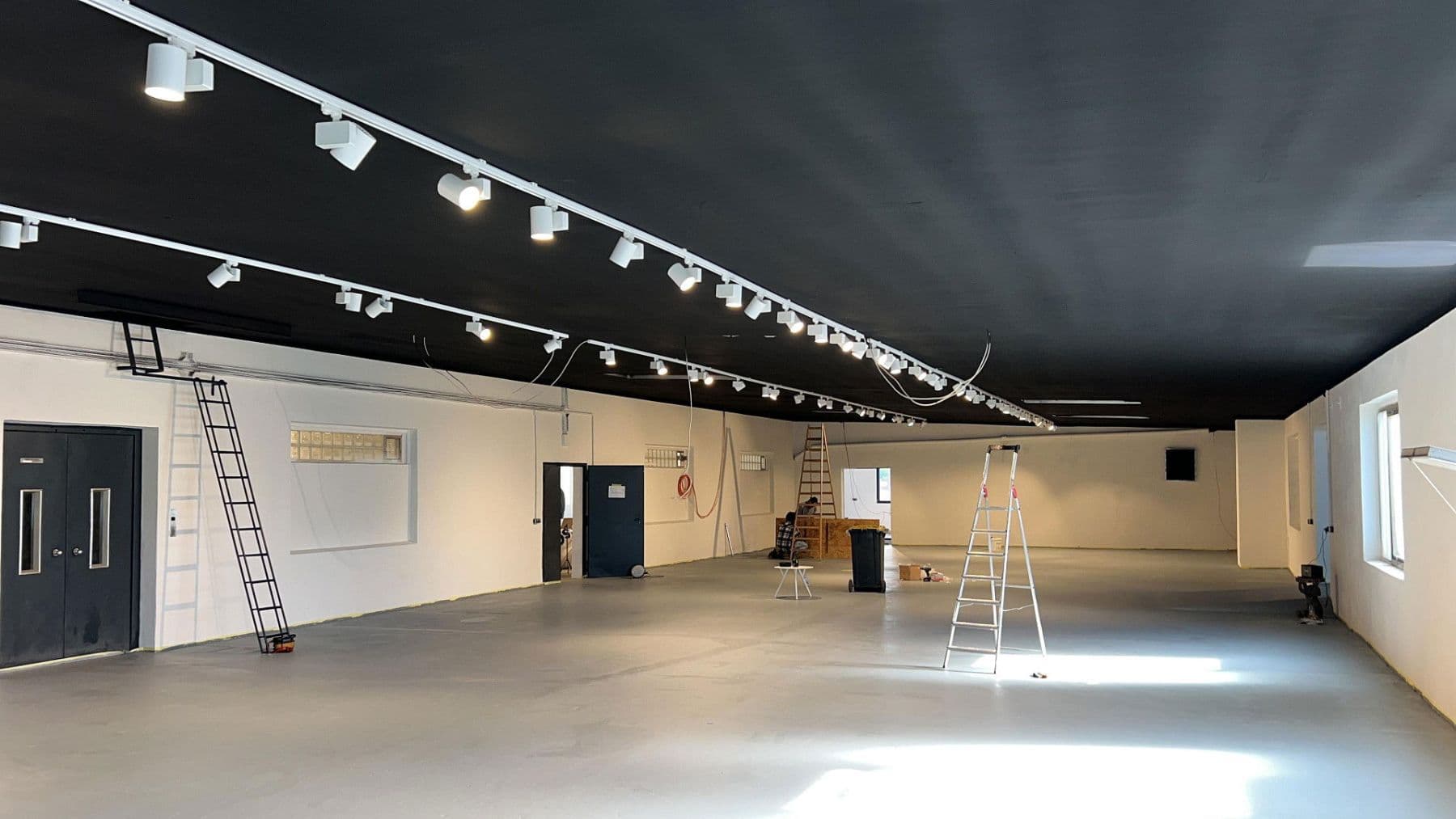 Prenájom nebytového priestoru 6.500 m², Weidhausen b.Coburg, Bavorsko Prenájom nebytového priestoru 6.500 m², Weidhausen b.Coburg, Bavorsko