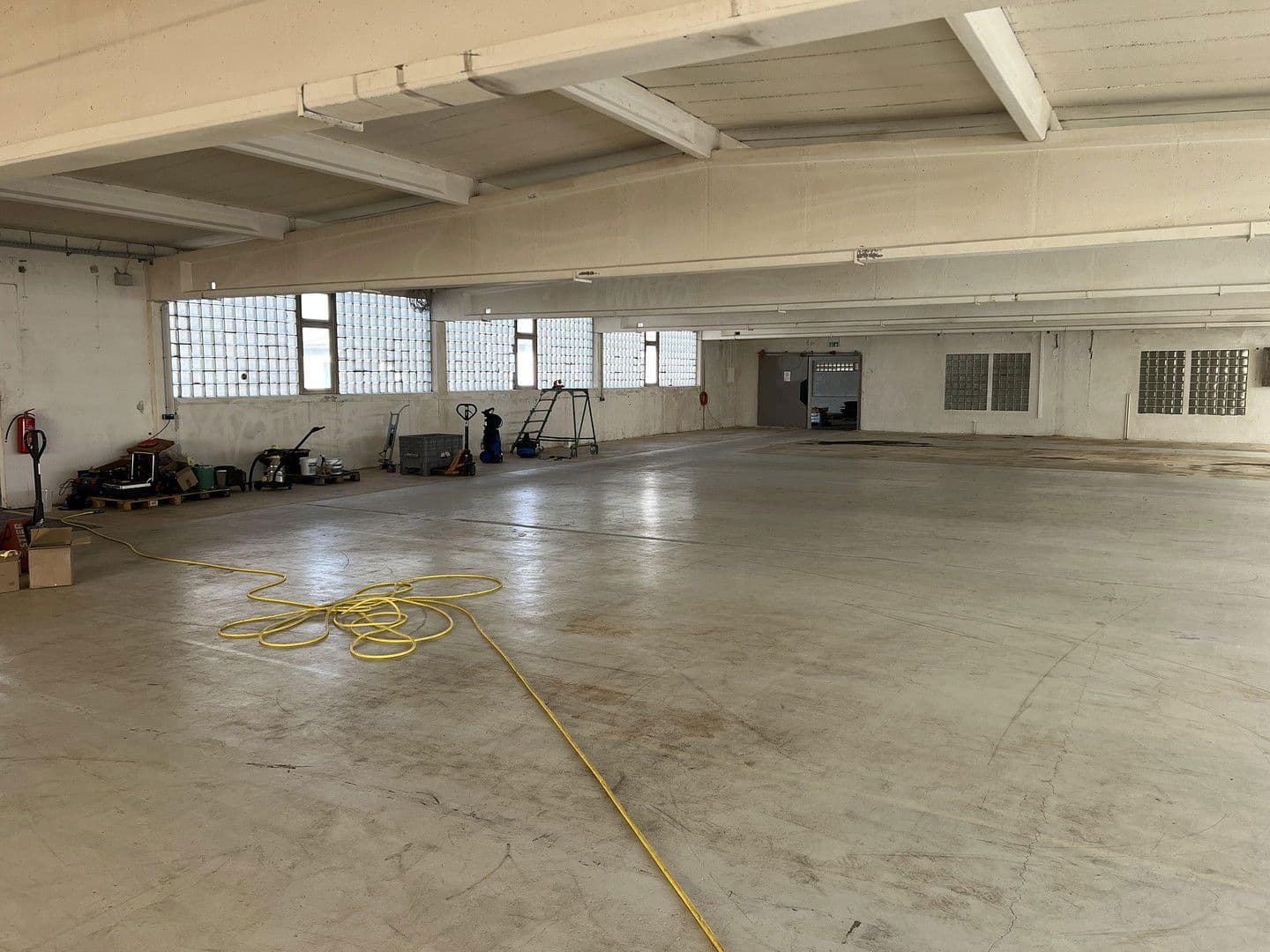 Prenájom nebytového priestoru 6.500 m², Weidhausen b.Coburg, Bavorsko Prenájom nebytového priestoru 6.500 m², Weidhausen b.Coburg, Bavorsko