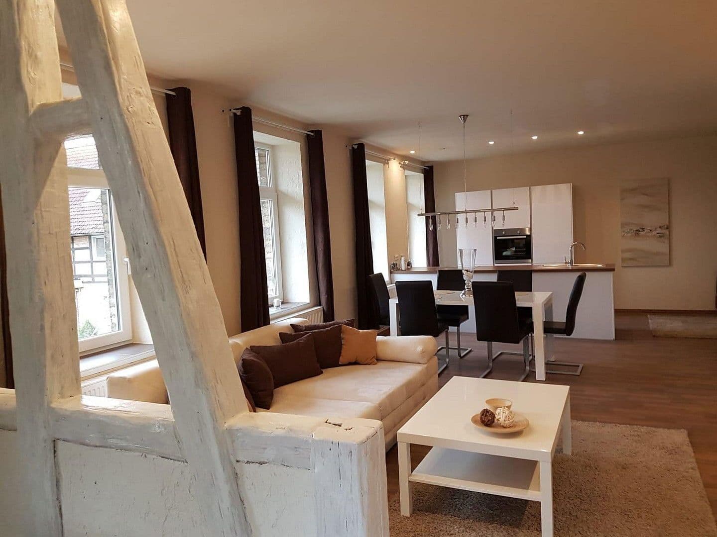 Prenájom bytu 4-izbový 150 m², Salzgitter, Dolné Sasko Prenájom bytu 4-izbový 150 m², Salzgitter, Dolné Sasko