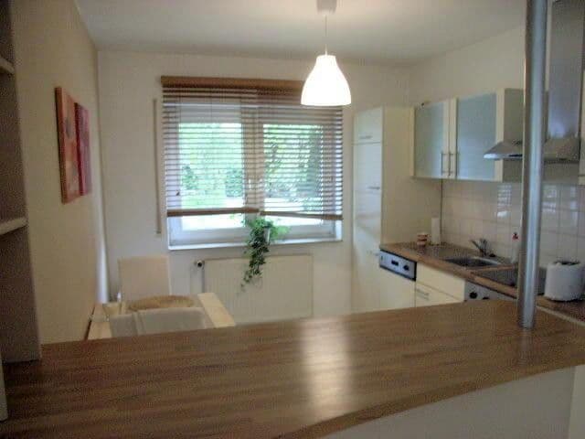 Prenájom bytu 2-izbový 85 m², Braunschweig, Dolné Sasko Prenájom bytu 2-izbový 85 m², Braunschweig, Dolné Sasko