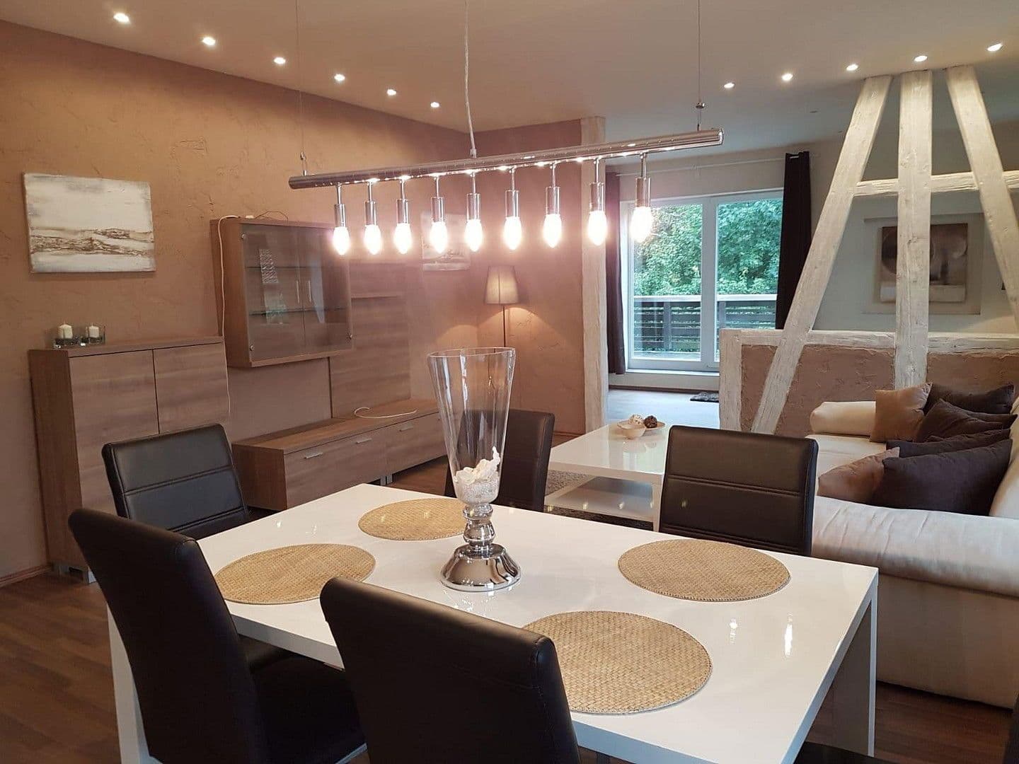 Prenájom bytu 4-izbový 150 m², Salzgitter, Dolné Sasko Prenájom bytu 4-izbový 150 m², Salzgitter, Dolné Sasko