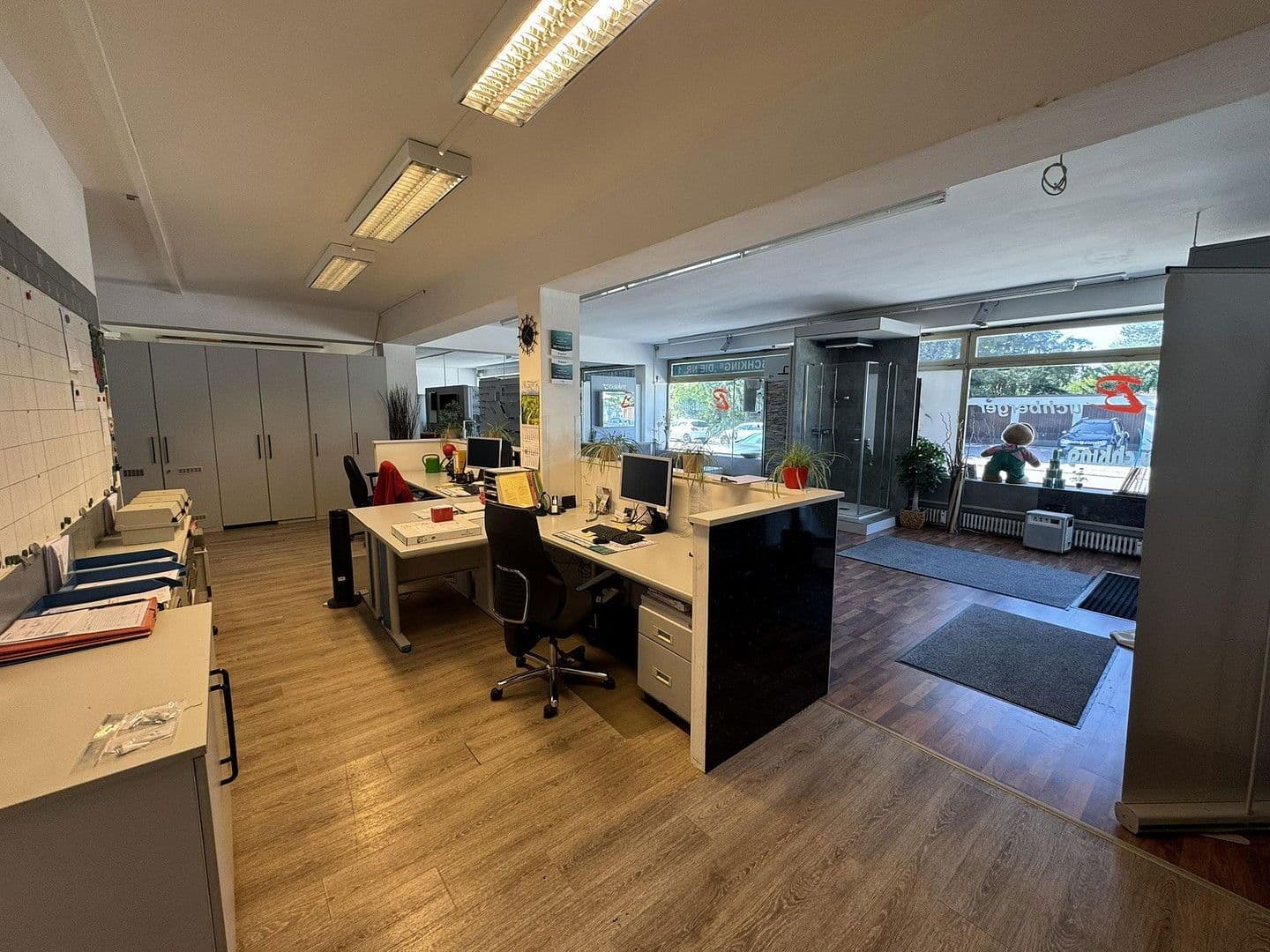 Prenájom nebytového priestoru 330 m², Putzbrunner Str. 116, Ottobrunn, Bavorsko Prenájom nebytového priestoru 330 m², Putzbrunner Str. 116, Ottobrunn, Bavorsko