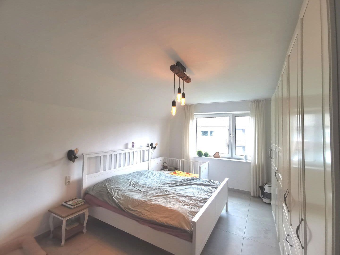 Predaj domu 350 m², pozemek 500 m², Garbsen, Dolné Sasko Predaj domu 350 m², pozemek 500 m², Garbsen, Dolné Sasko