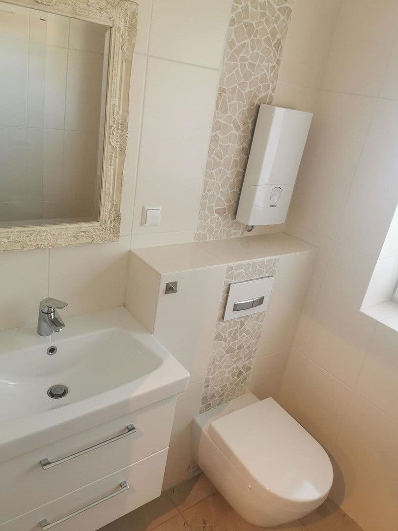 Predaj domu 350 m², pozemek 500 m², Garbsen, Dolné Sasko Predaj domu 350 m², pozemek 500 m², Garbsen, Dolné Sasko