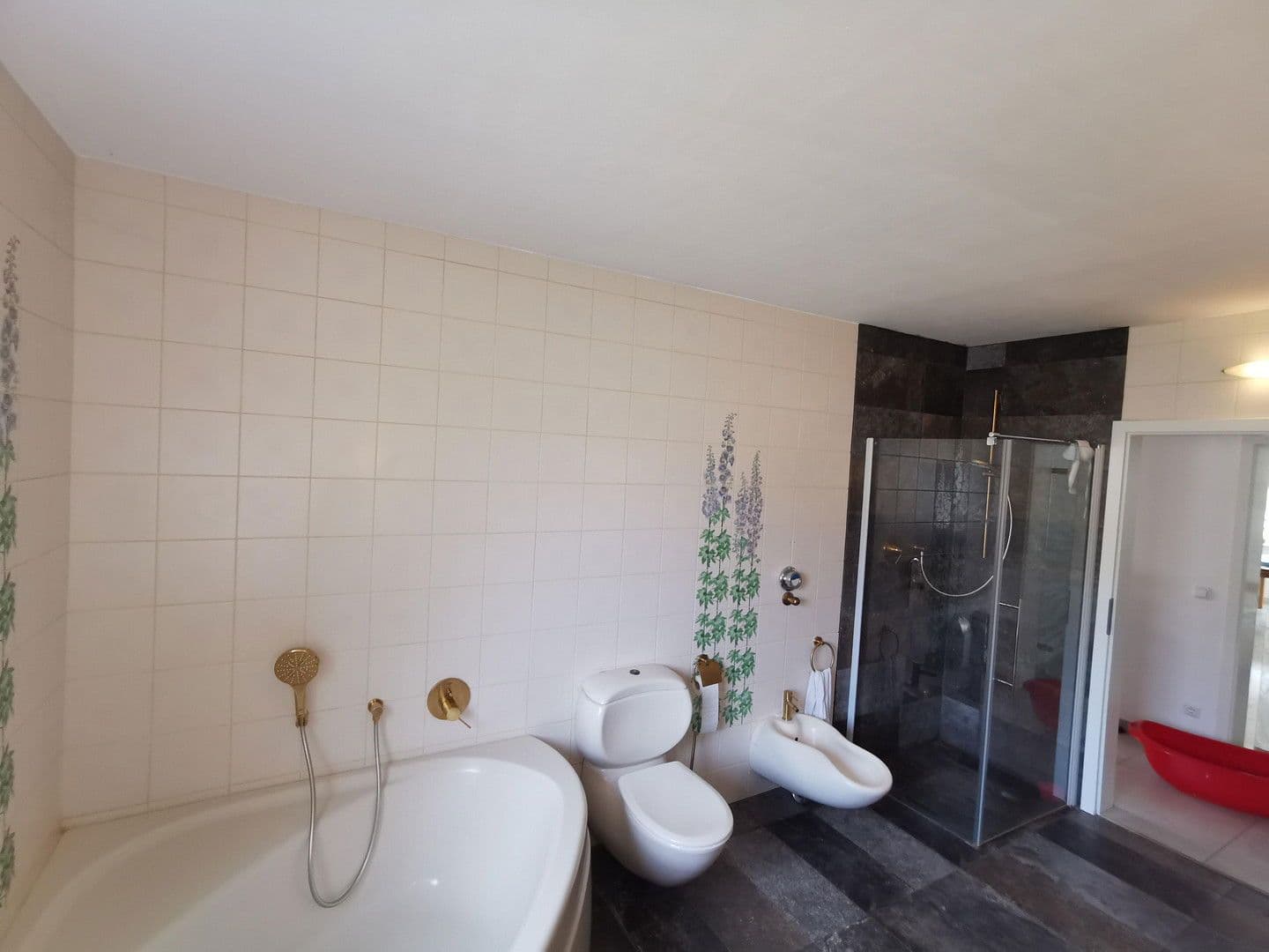 Predaj domu 350 m², pozemek 500 m², Garbsen, Dolné Sasko Predaj domu 350 m², pozemek 500 m², Garbsen, Dolné Sasko