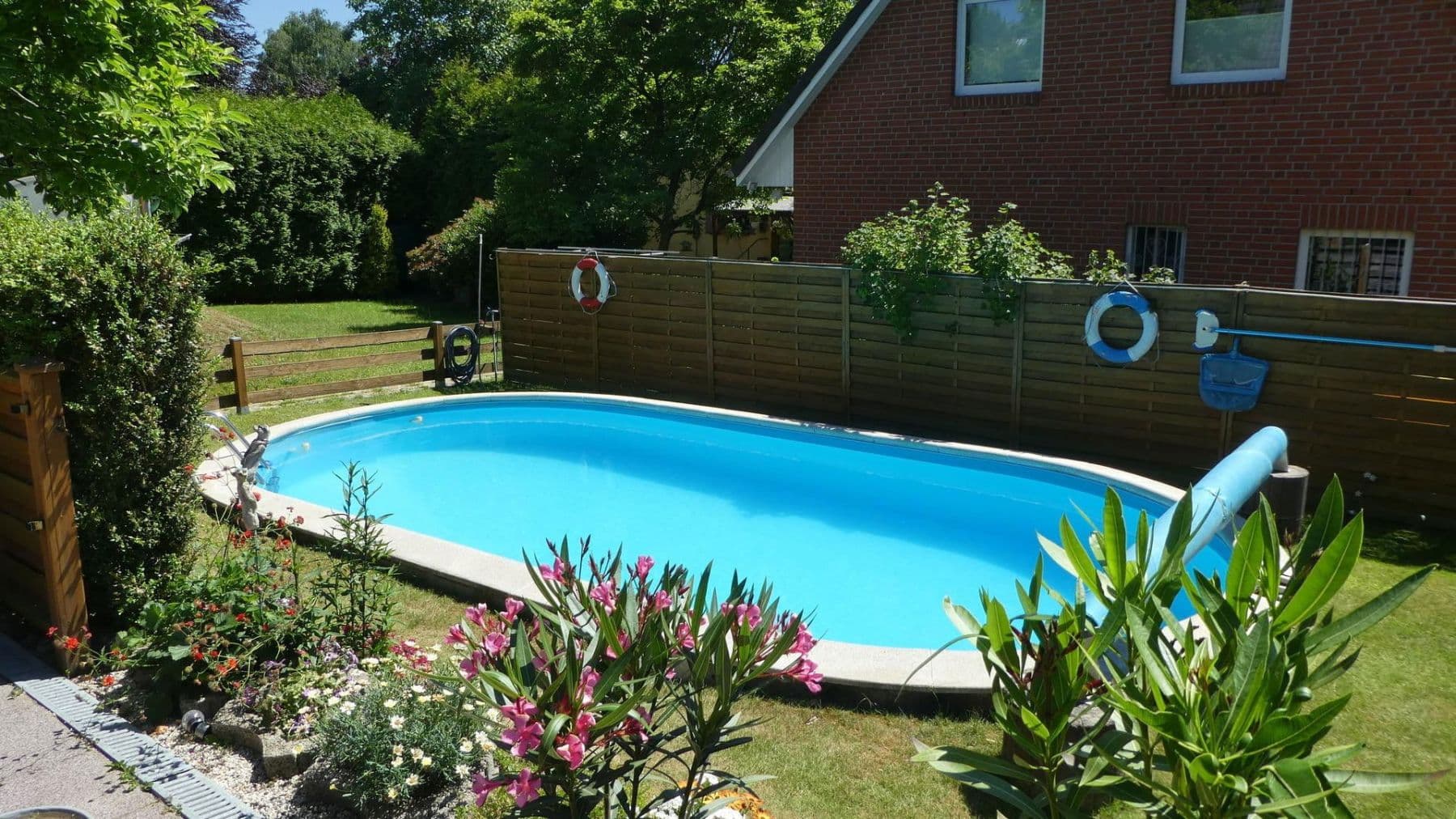 Predaj domu 135 m², pozemek 636 m², Hamburg, Hamburg Predaj domu 135 m², pozemek 636 m², Hamburg, Hamburg