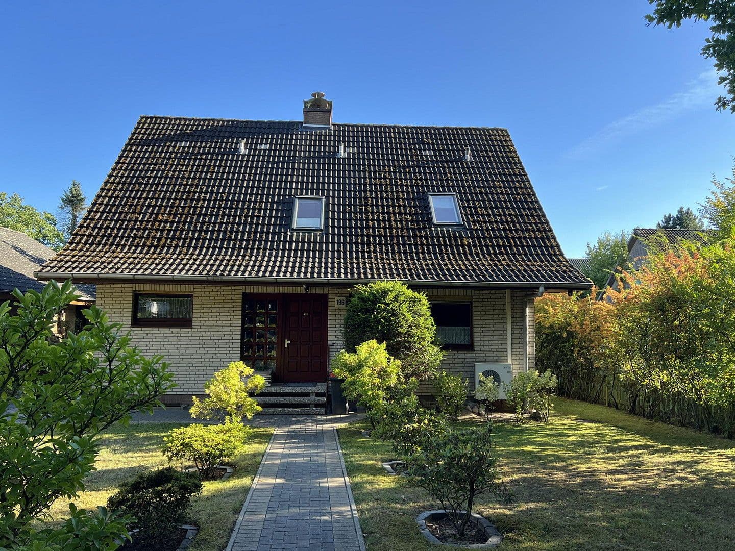 Predaj domu 135 m², pozemek 636 m², Hamburg, Hamburg Predaj domu 135 m², pozemek 636 m², Hamburg, Hamburg