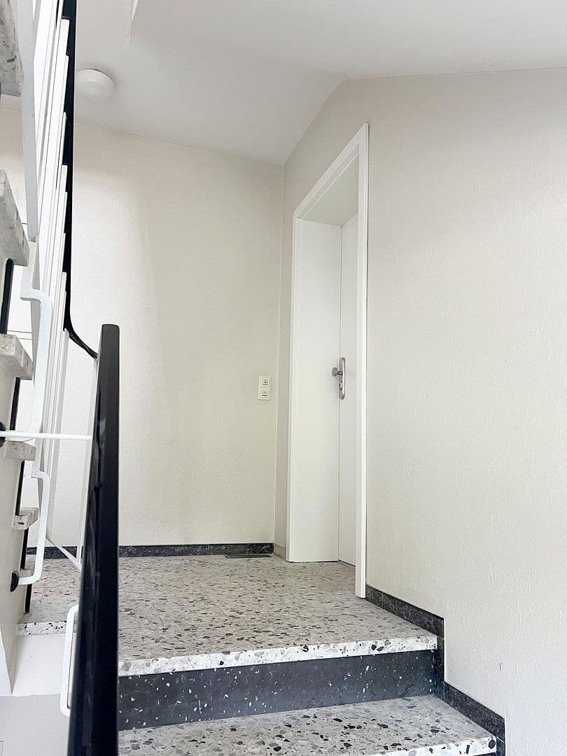 Prenájom bytu 3-izbový 86 m², Schweilbacher Straße 143, Würselen, Severné Porýnie - Westfálsko Prenájom bytu 3-izbový 86 m², Schweilbacher Straße 143, Würselen, Severné Porýnie - Westfálsko