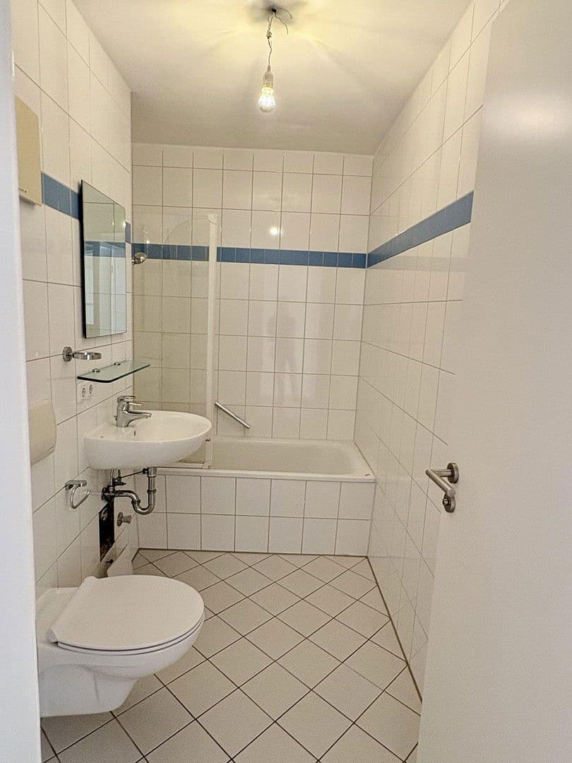 Prenájom bytu 2-izbový 60 m², München, Bavorsko Prenájom bytu 2-izbový 60 m², München, Bavorsko