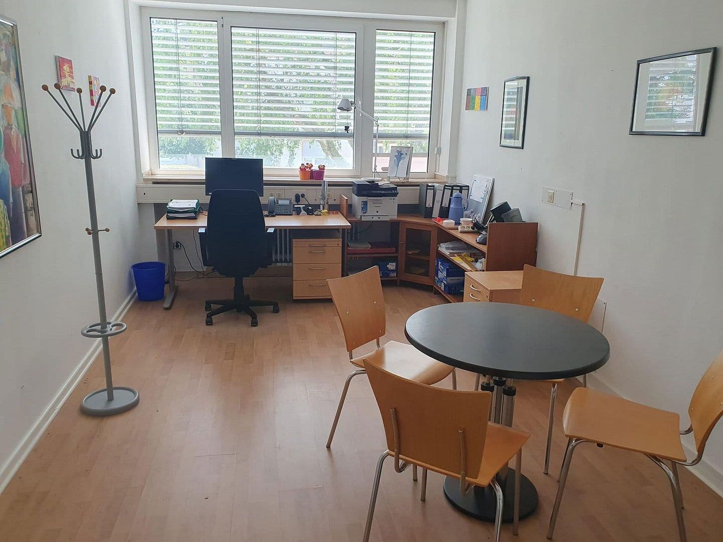 Prenájom kancelárie 18 m², Frankfurter Str. 23, Altenkirchen (Westerwald), Porýnie-Falcko Prenájom kancelárie 18 m², Frankfurter Str. 23, Altenkirchen (Westerwald), Porýnie-Falcko