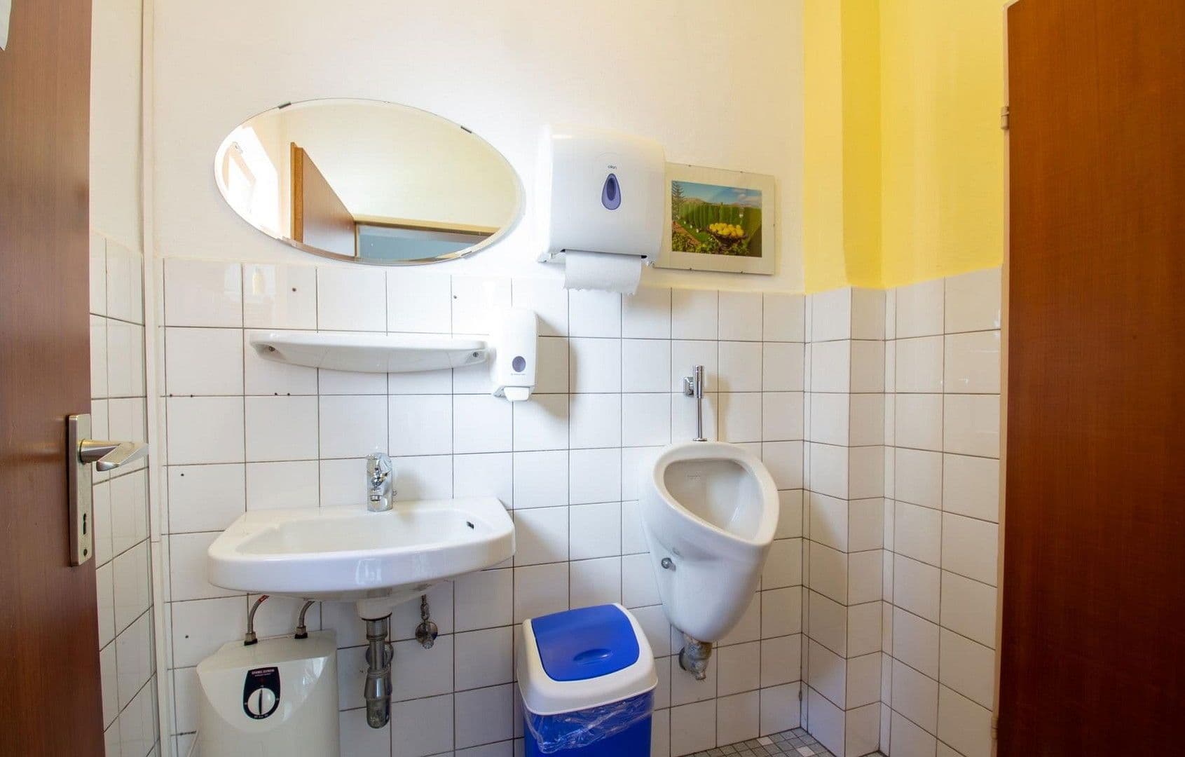 Prenájom kancelárie 18 m², Frankfurter Str. 23, Altenkirchen (Westerwald), Porýnie-Falcko Prenájom kancelárie 18 m², Frankfurter Str. 23, Altenkirchen (Westerwald), Porýnie-Falcko