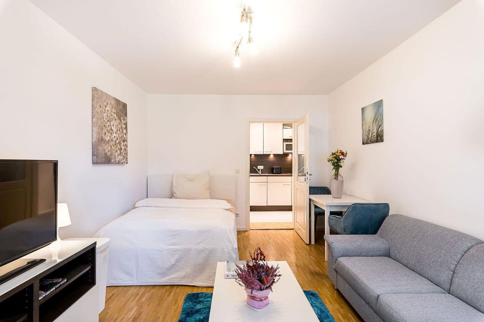 Prenájom bytu 1-izbový 35 m², Haidhauserstr. 7, München, Bavorsko Prenájom bytu 1-izbový 35 m², Haidhauserstr. 7, München, Bavorsko