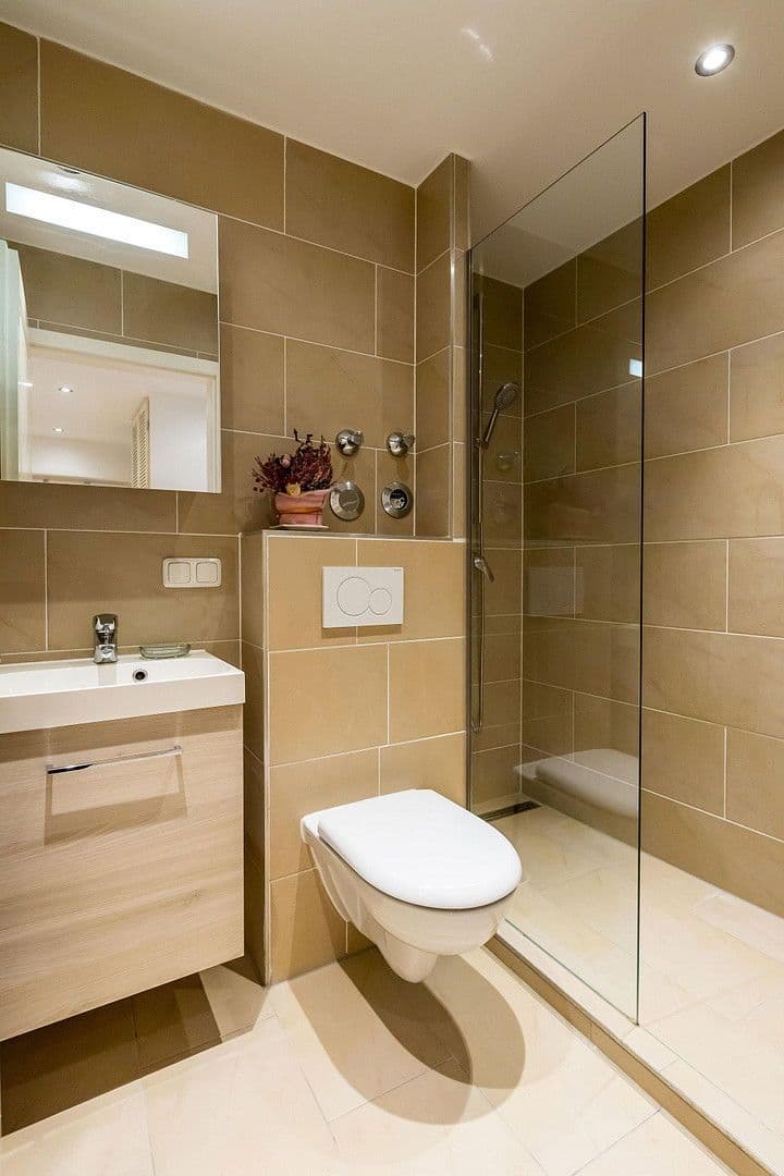 Prenájom bytu 1-izbový 35 m², Haidhauserstr. 7, München, Bavorsko Prenájom bytu 1-izbový 35 m², Haidhauserstr. 7, München, Bavorsko