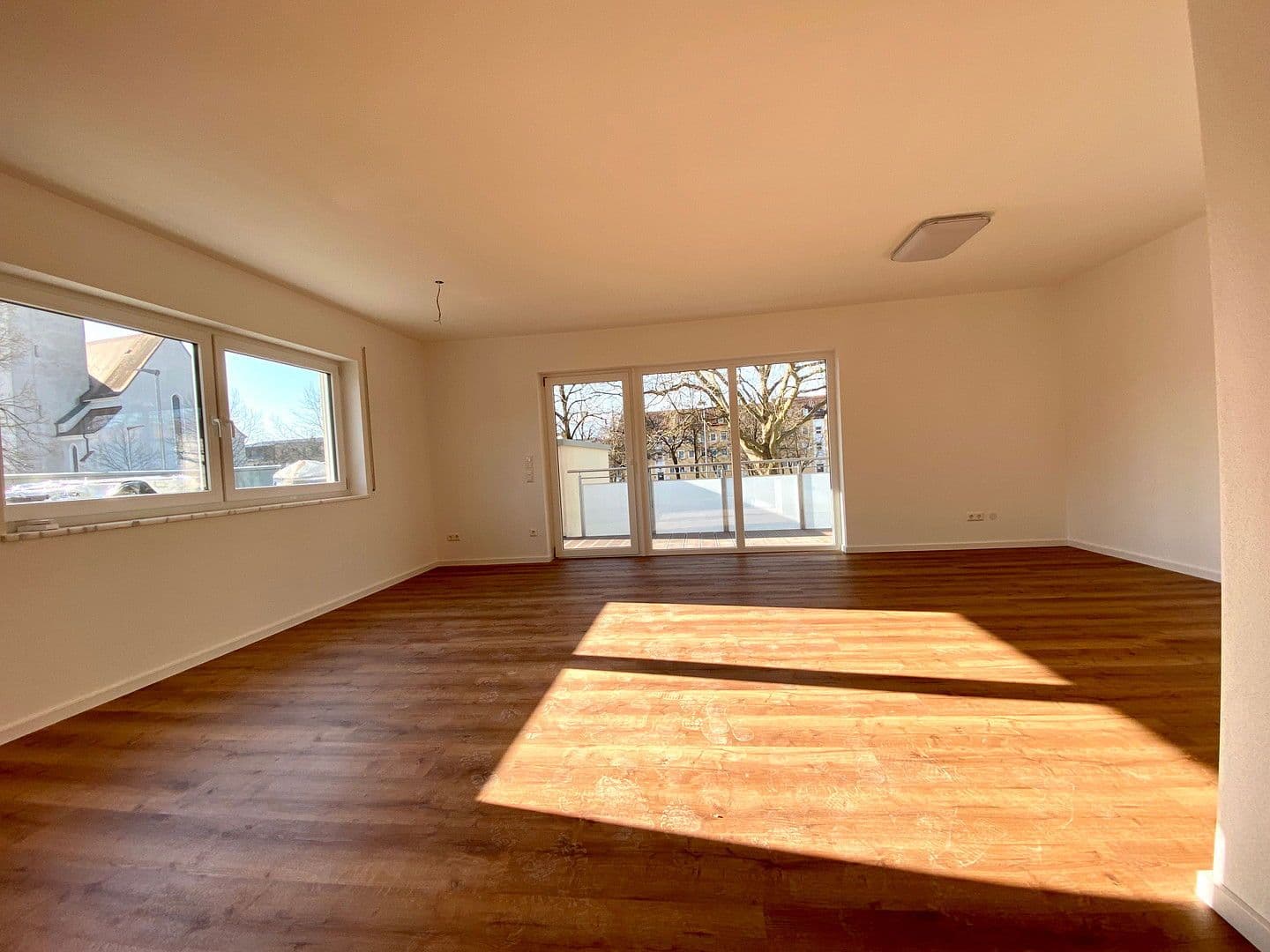 Prenájom bytu 3-izbový 110 m², Freilassing, Bavorsko Prenájom bytu 3-izbový 110 m², Freilassing, Bavorsko