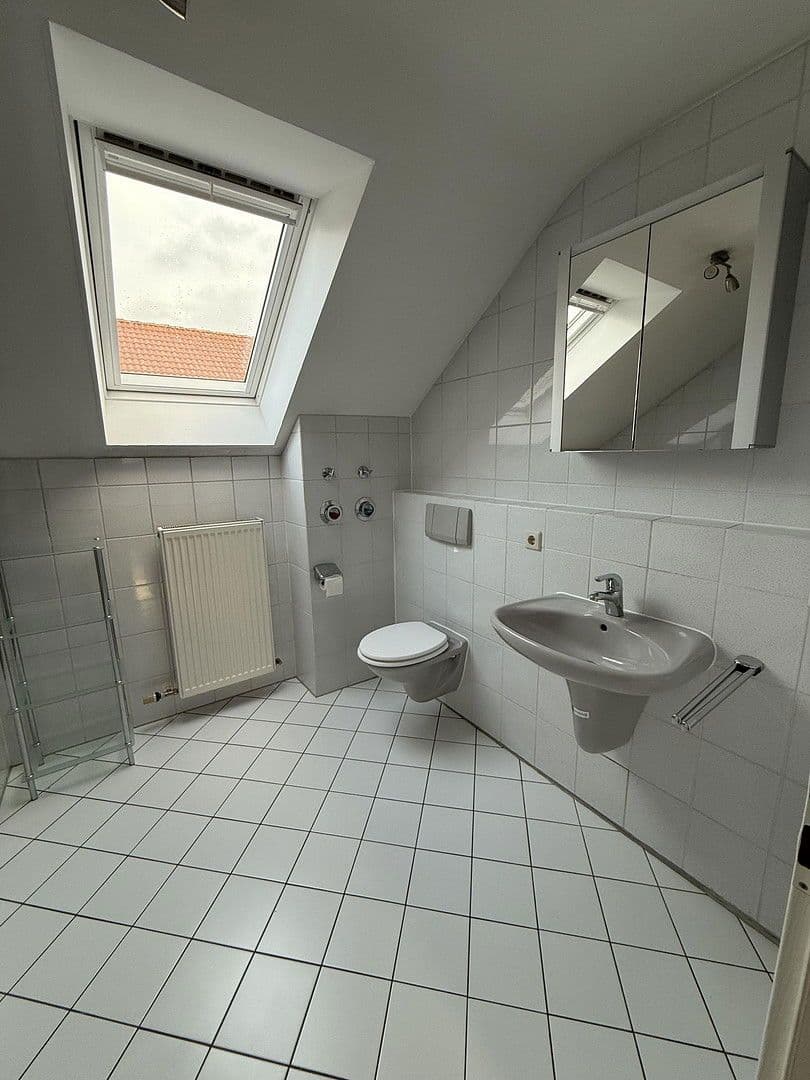 Prenájom bytu 2-izbový 66 m², Poststraße 5, Bad Schönborn, Bádensko-Wurttembersko Prenájom bytu 2-izbový 66 m², Poststraße 5, Bad Schönborn, Bádensko-Wurttembersko