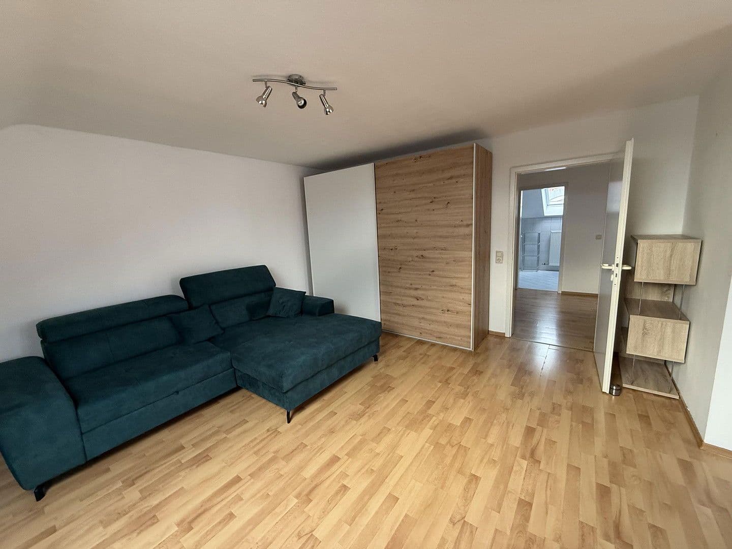 Prenájom bytu 2-izbový 66 m², Poststraße 5, Bad Schönborn, Bádensko-Wurttembersko Prenájom bytu 2-izbový 66 m², Poststraße 5, Bad Schönborn, Bádensko-Wurttembersko