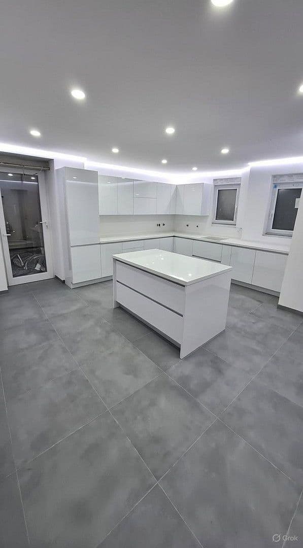 Predaj bytu 3-izbový 75 m², Gundelsheim, Bádensko-Wurttembersko Predaj bytu 3-izbový 75 m², Gundelsheim, Bádensko-Wurttembersko