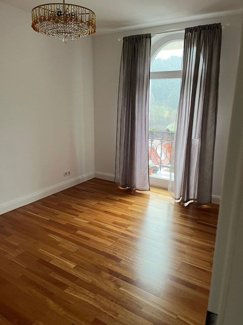Predaj bytu 2-izbový 66 m², Baden-Baden, Bádensko-Wurttembersko Predaj bytu 2-izbový 66 m², Baden-Baden, Bádensko-Wurttembersko