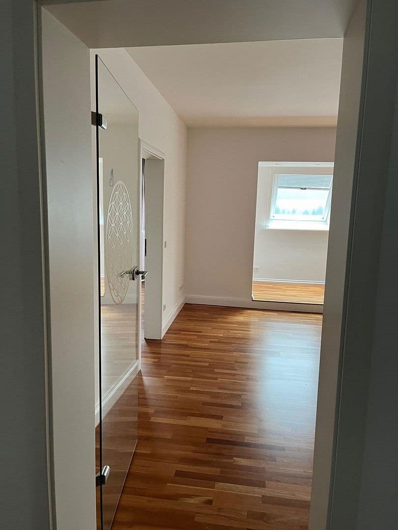 Predaj bytu 2-izbový 66 m², Baden-Baden, Bádensko-Wurttembersko Predaj bytu 2-izbový 66 m², Baden-Baden, Bádensko-Wurttembersko