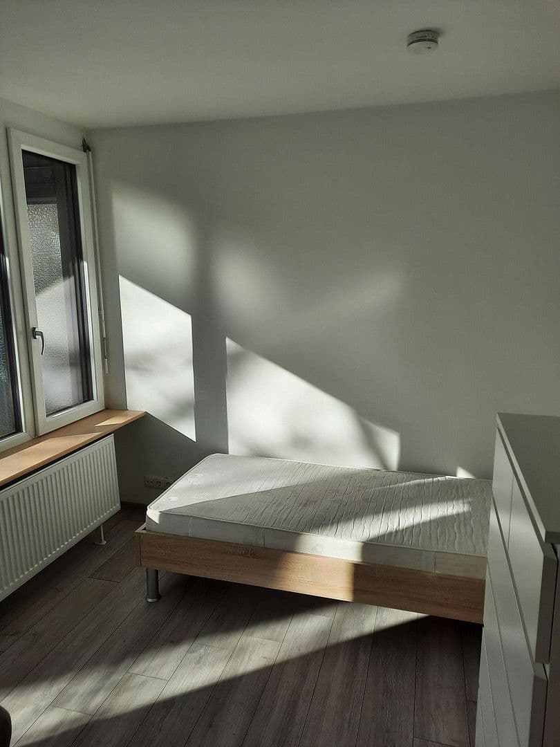 Prenájom bytu 1-izbový 22 m², Augburg, Bavorsko Prenájom bytu 1-izbový 22 m², Augburg, Bavorsko