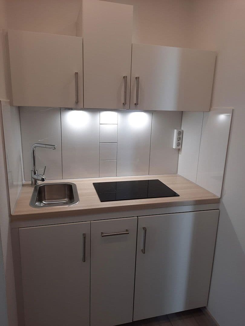 Prenájom bytu 1-izbový 22 m², Augburg, Bavorsko Prenájom bytu 1-izbový 22 m², Augburg, Bavorsko