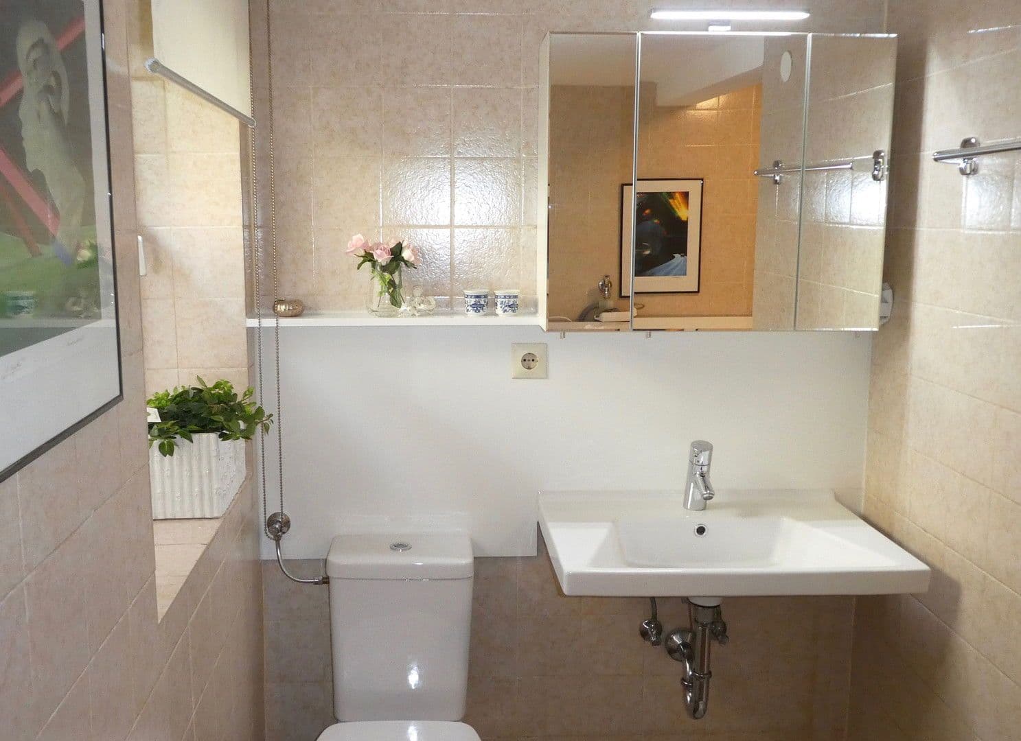 Prenájom bytu 2-izbový 50 m², Esslingen am Neckar, Bádensko-Wurttembersko Prenájom bytu 2-izbový 50 m², Esslingen am Neckar, Bádensko-Wurttembersko