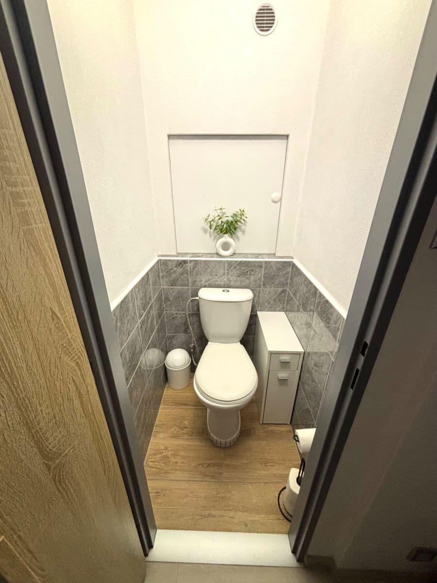 Prenájom bytu 2-izbový 43 m², Sadová, Větřní, Jihočeský kraj Prenájom bytu 2-izbový 43 m², Sadová, Větřní, Jihočeský kraj