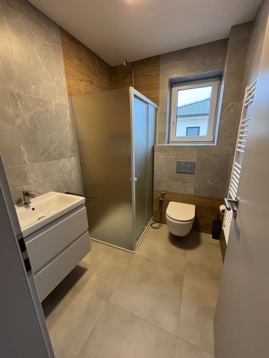 Predaj domu 119 m², pozemek 350 m², Chrášťany, Středočeský kraj Predaj domu 119 m², pozemek 350 m², Chrášťany, Středočeský kraj