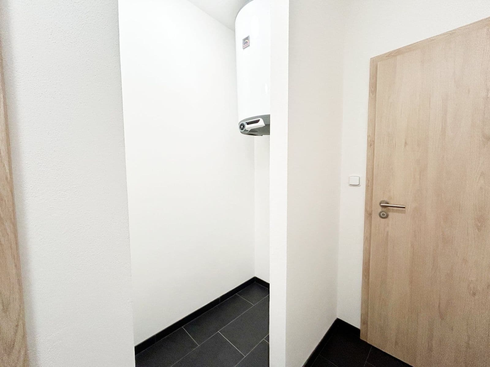 Prenájom bytu 2-izbový 56 m², Palackého, Velim, Středočeský kraj Prenájom bytu 2-izbový 56 m², Palackého, Velim, Středočeský kraj