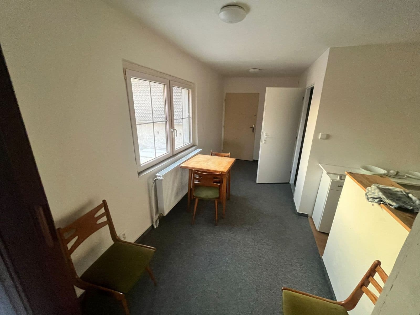 Prenájom bytu 1-izbový 40 m², Zálezlice, Středočeský kraj Prenájom bytu 1-izbový 40 m², Zálezlice, Středočeský kraj