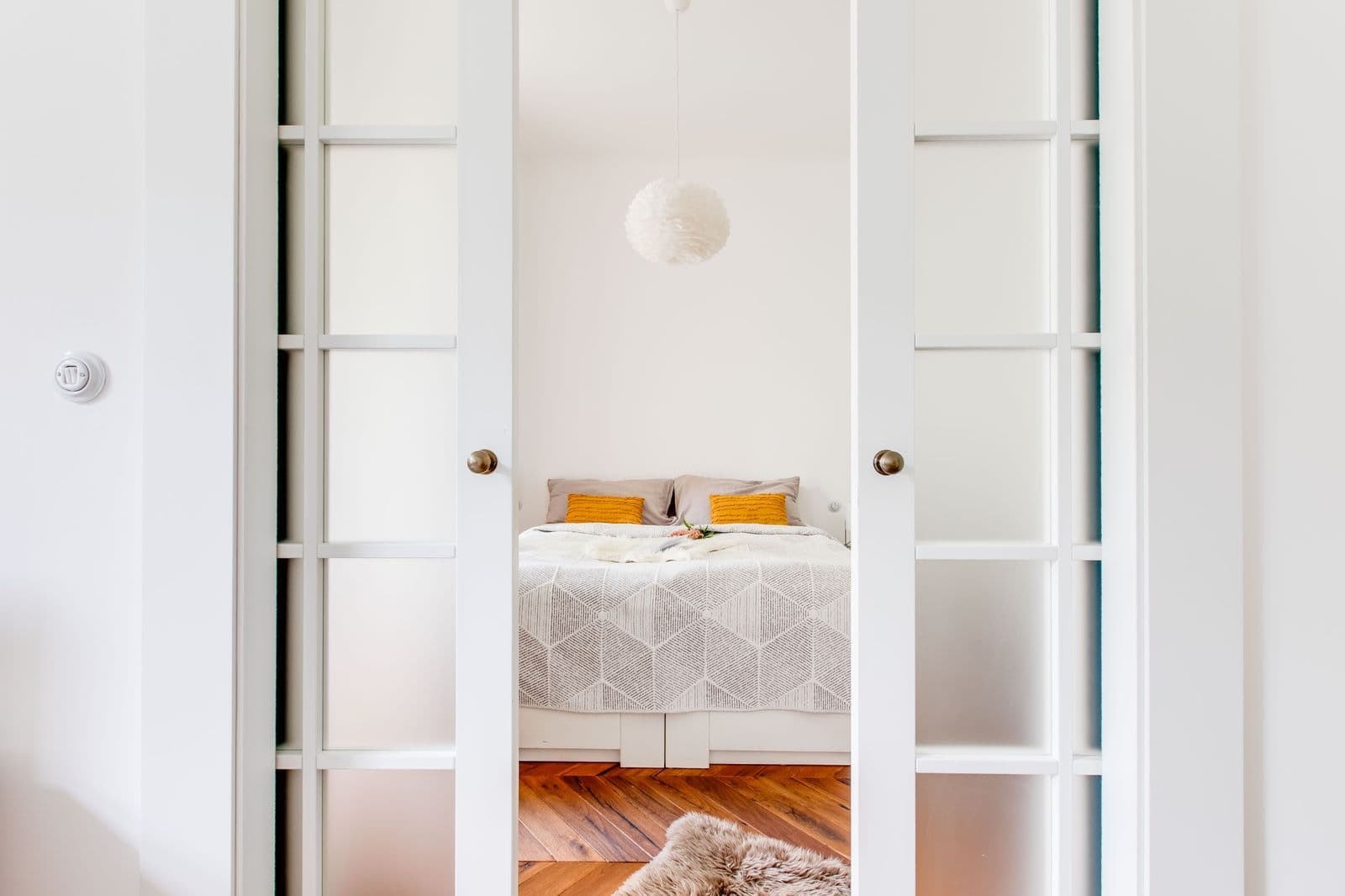 Prenájom bytu 2-izbový 49 m², Nitranská, Praha, Praha Prenájom bytu 2-izbový 49 m², Nitranská, Praha, Praha