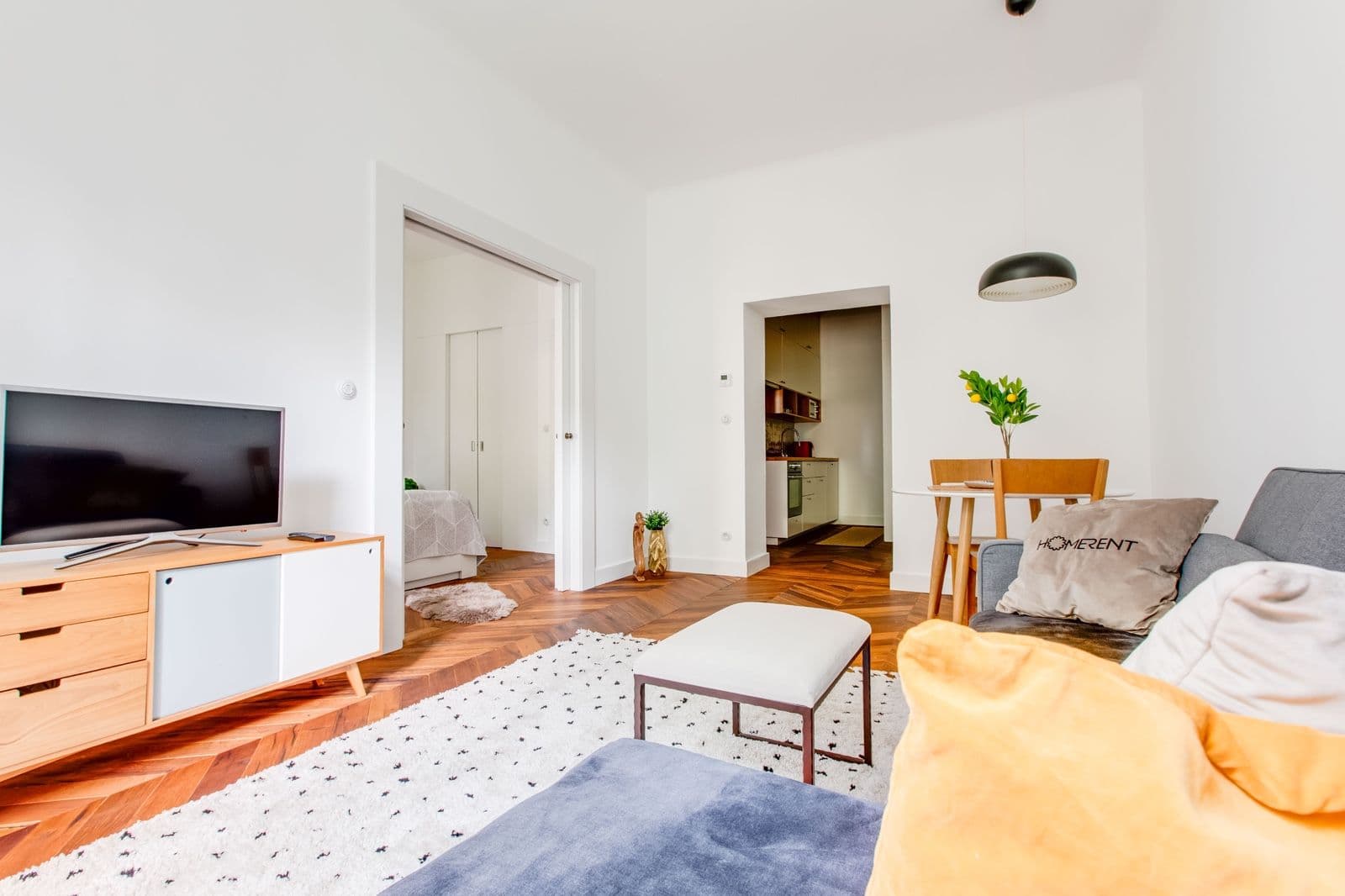 Prenájom bytu 2-izbový 49 m², Nitranská, Praha, Praha Prenájom bytu 2-izbový 49 m², Nitranská, Praha, Praha