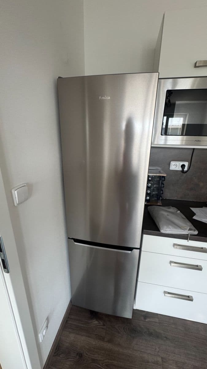 Prenájom bytu 2-izbový 40 m², U Areálu, Tábor, Jihočeský kraj Prenájom bytu 2-izbový 40 m², U Areálu, Tábor, Jihočeský kraj