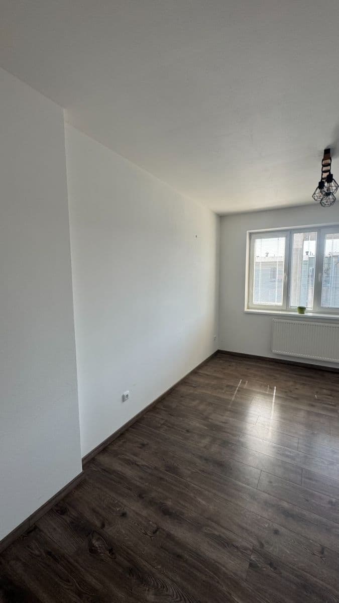 Prenájom bytu 2-izbový 40 m², U Areálu, Tábor, Jihočeský kraj Prenájom bytu 2-izbový 40 m², U Areálu, Tábor, Jihočeský kraj