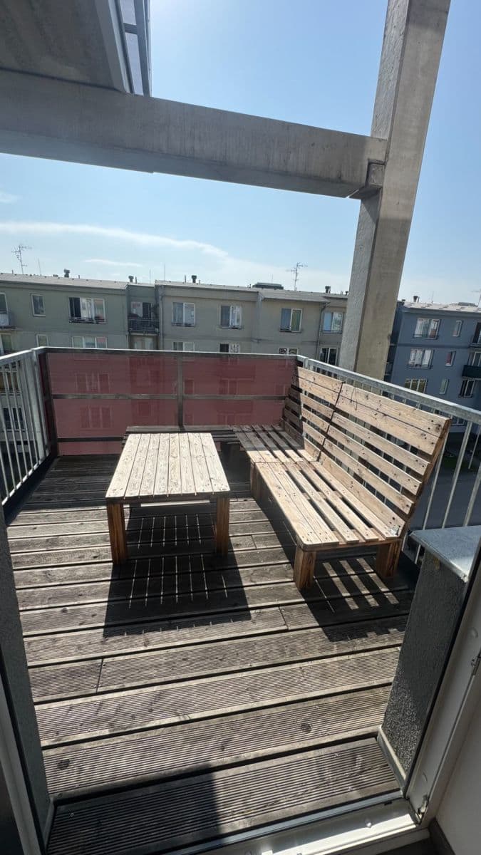 Prenájom bytu 2-izbový 40 m², U Areálu, Tábor, Jihočeský kraj Prenájom bytu 2-izbový 40 m², U Areálu, Tábor, Jihočeský kraj