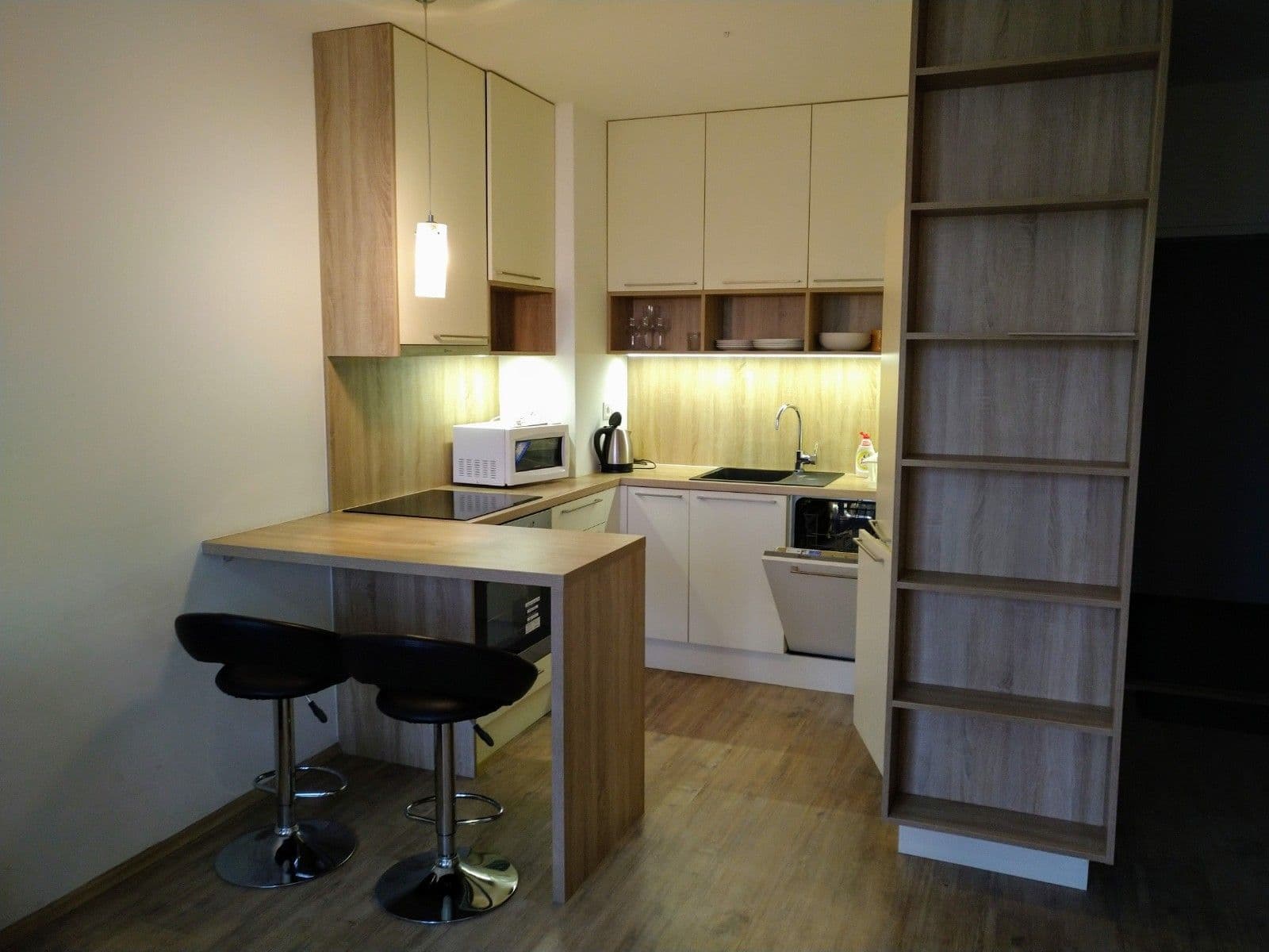 Prenájom bytu 2-izbový 35 m², Prievozská, Ružinov, Bratislavský kraj Prenájom bytu 2-izbový 35 m², Prievozská, Ružinov, Bratislavský kraj