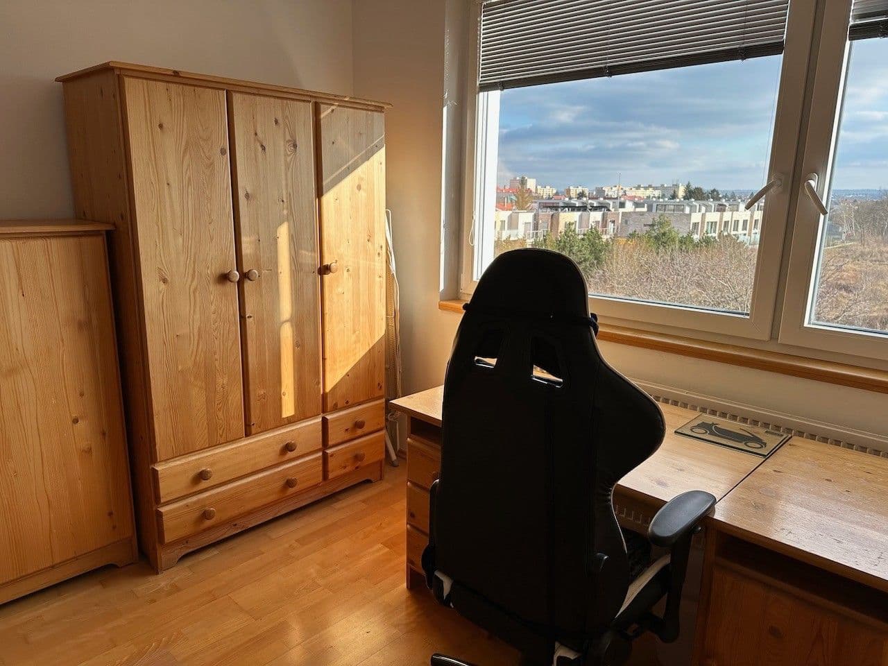 Prenájom bytu 5-izbový 120 m², Zbudovská, Praha, Praha Prenájom bytu 5-izbový 120 m², Zbudovská, Praha, Praha