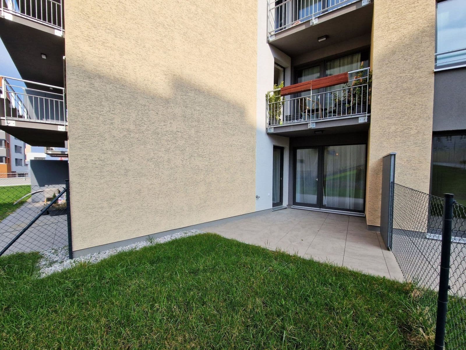 Prenájom bytu 1-izbový 29 m², Šternovská, Praha, Praha Prenájom bytu 1-izbový 29 m², Šternovská, Praha, Praha