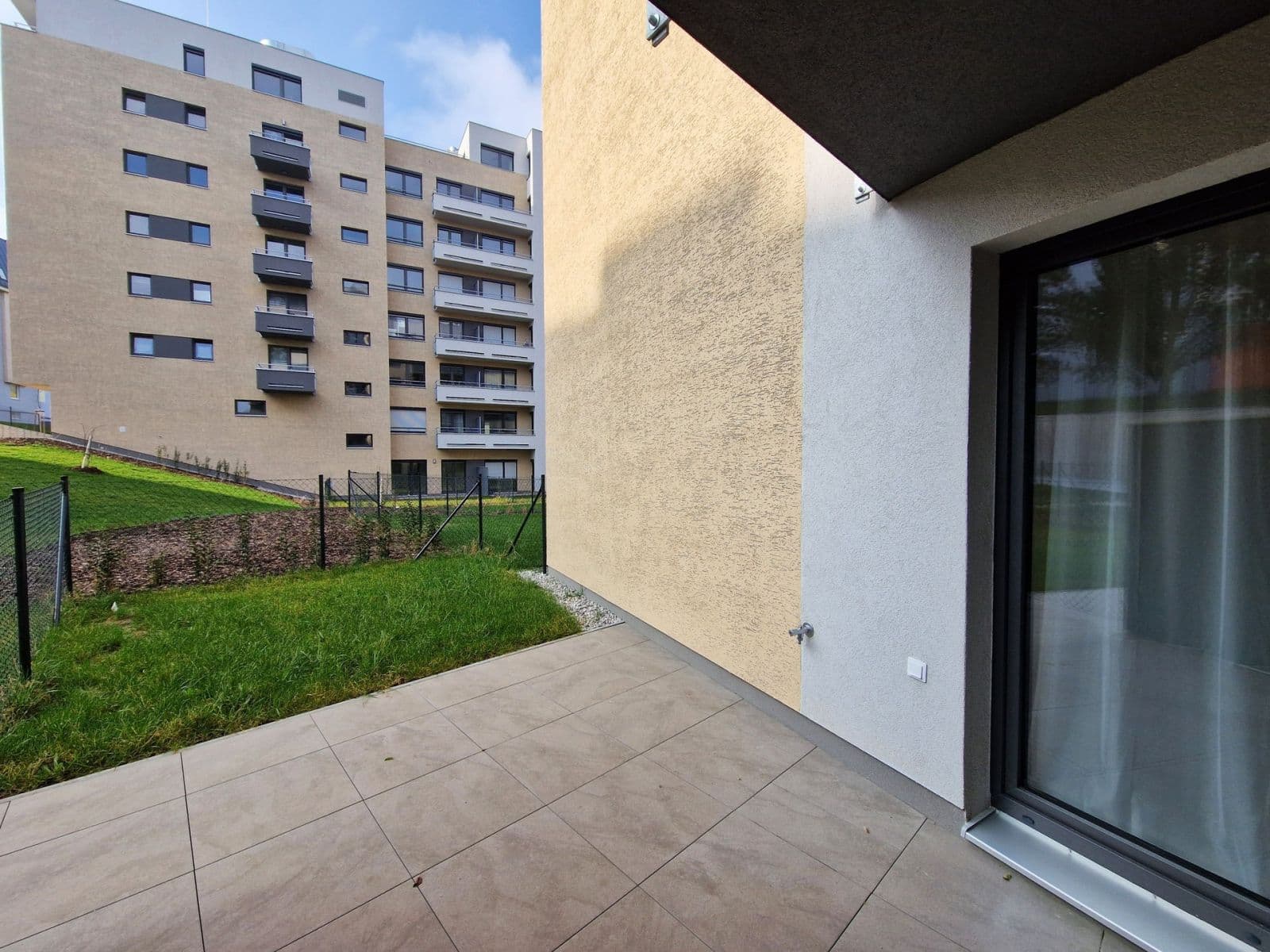 Prenájom bytu 1-izbový 29 m², Šternovská, Praha, Praha Prenájom bytu 1-izbový 29 m², Šternovská, Praha, Praha