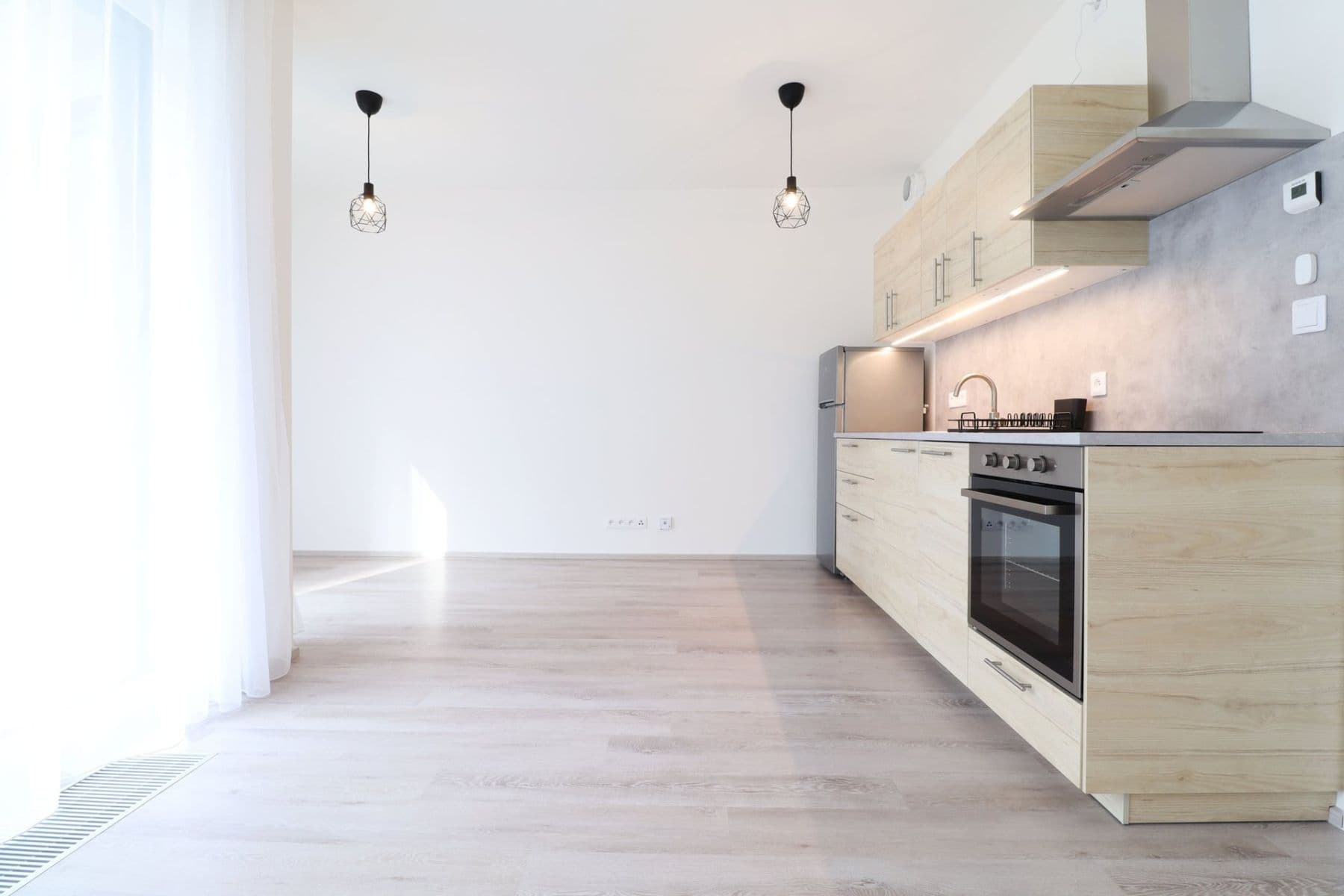 Prenájom bytu 1-izbový 29 m², Šternovská, Praha, Praha Prenájom bytu 1-izbový 29 m², Šternovská, Praha, Praha