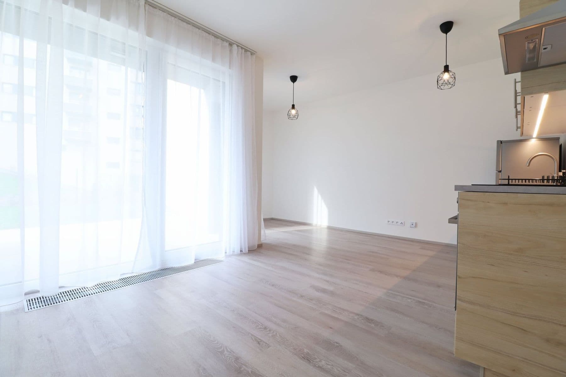 Prenájom bytu 1-izbový 29 m², Šternovská, Praha, Praha Prenájom bytu 1-izbový 29 m², Šternovská, Praha, Praha