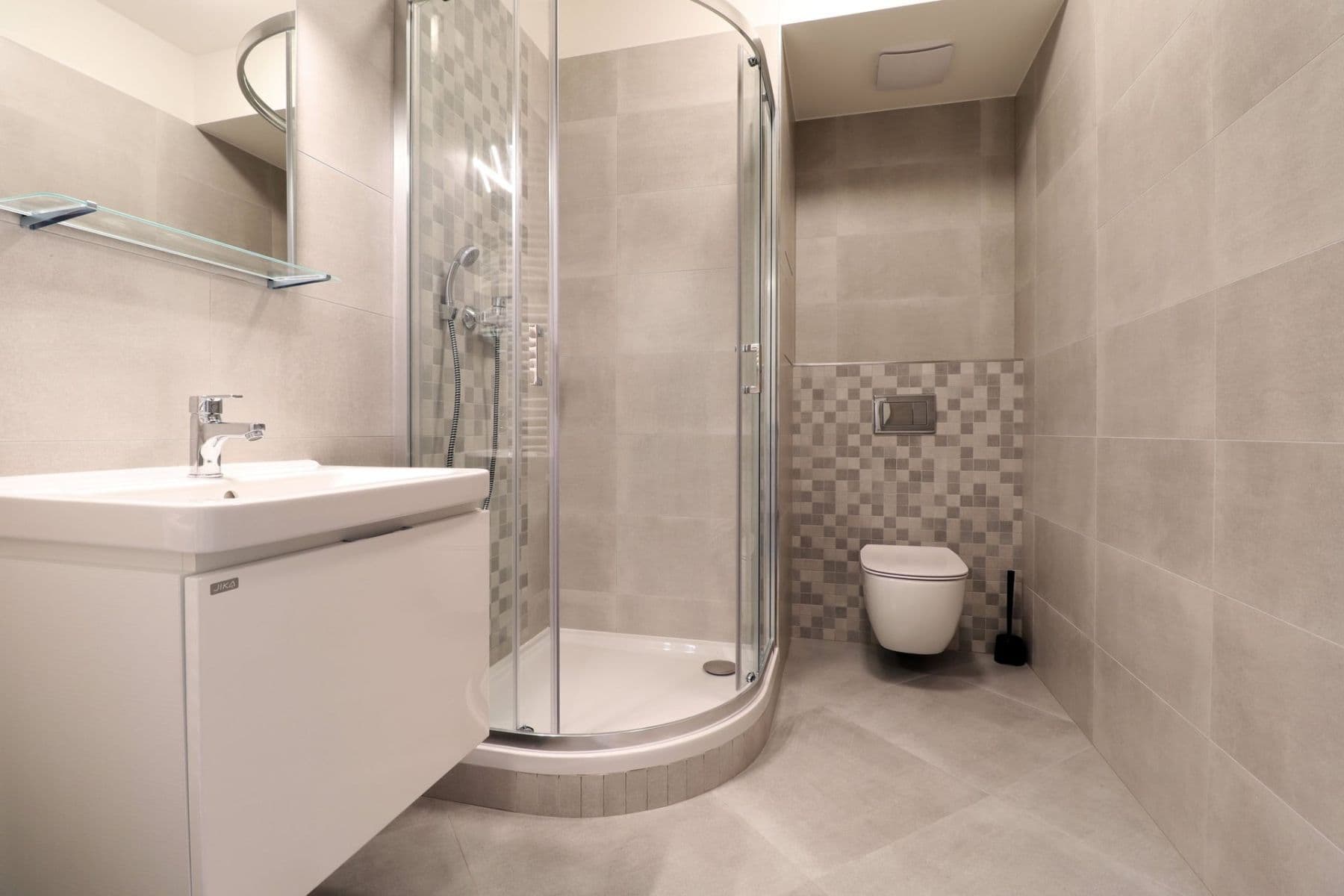 Prenájom bytu 1-izbový 29 m², Šternovská, Praha, Praha Prenájom bytu 1-izbový 29 m², Šternovská, Praha, Praha